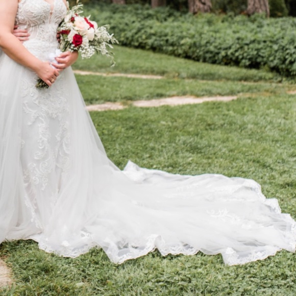 Essence of Australia D2771 Size 14 with Removable Overskirt - Picture 6 of 14